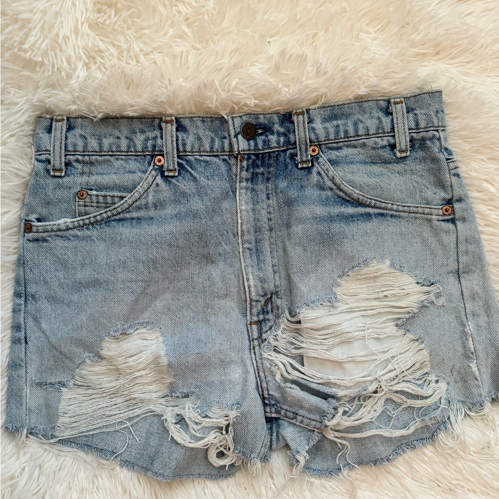 Vintage Levi’s shorts